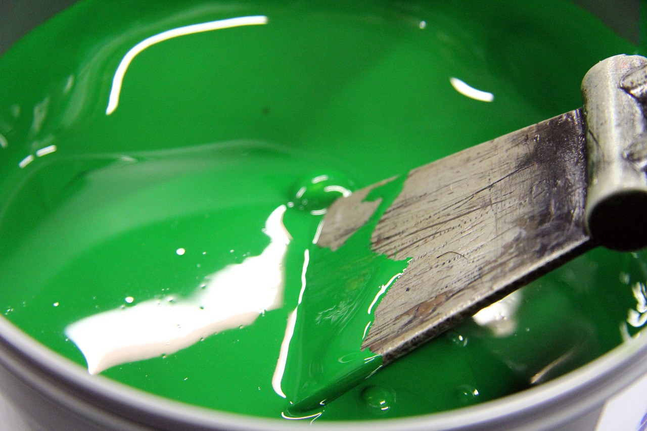 Image - green ink spatula