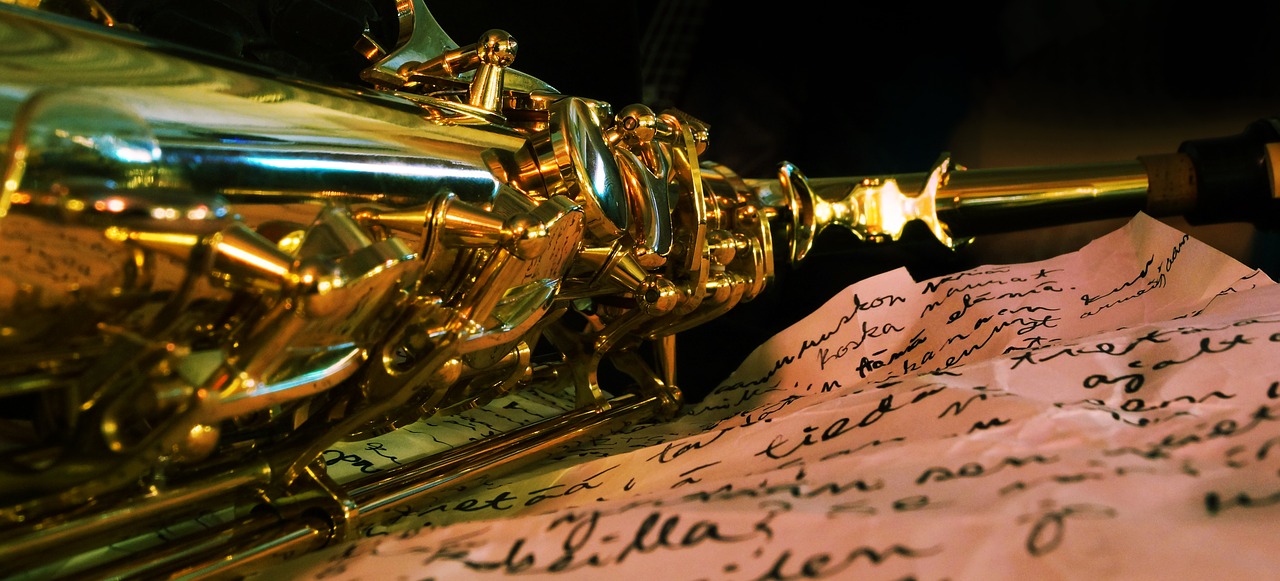 Image - saxofony music notes