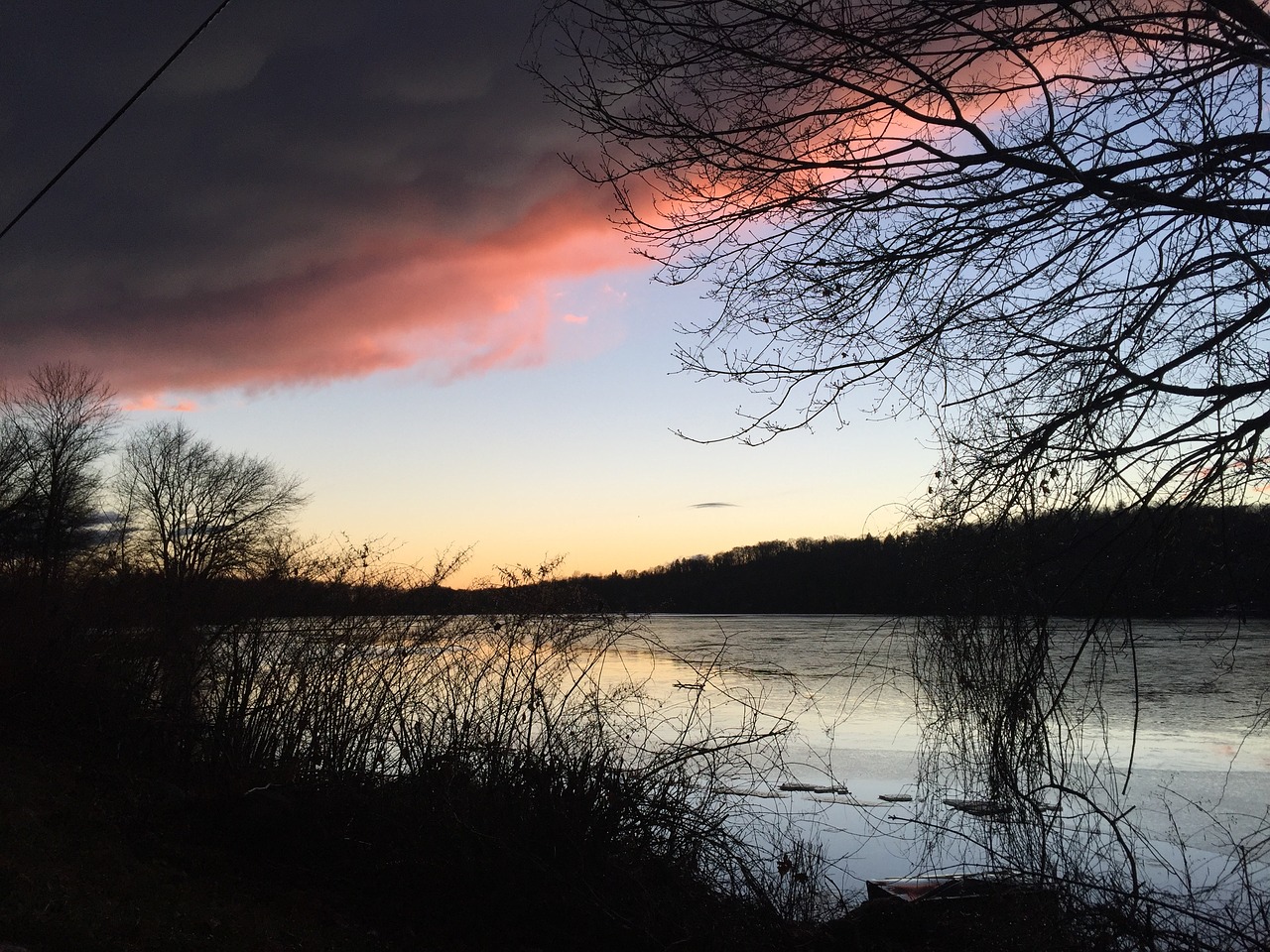 Image - water view dramatic sky lake