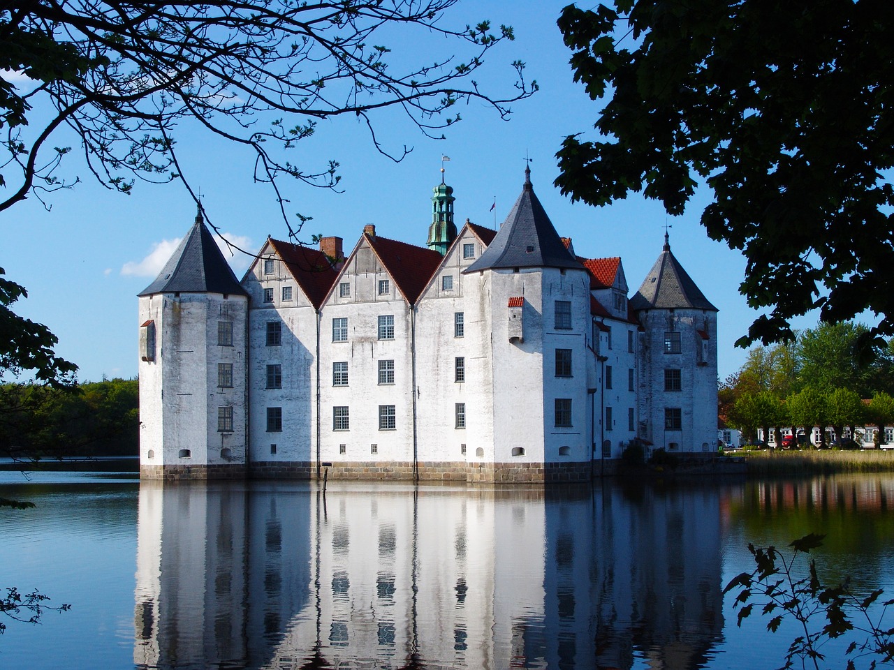 Image - glücksburg castle mecklenburg