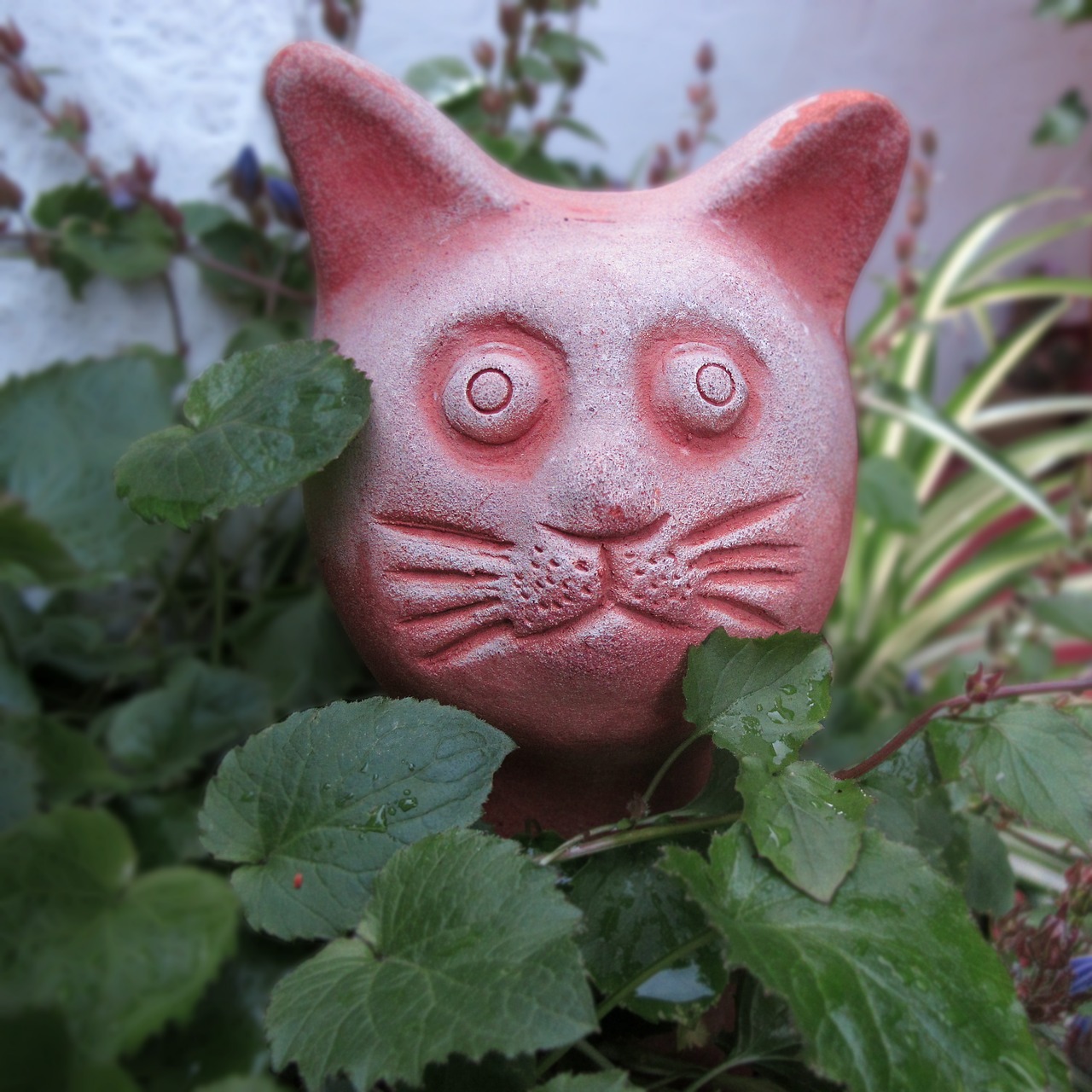 Image - ceramic garden figurines cat garden