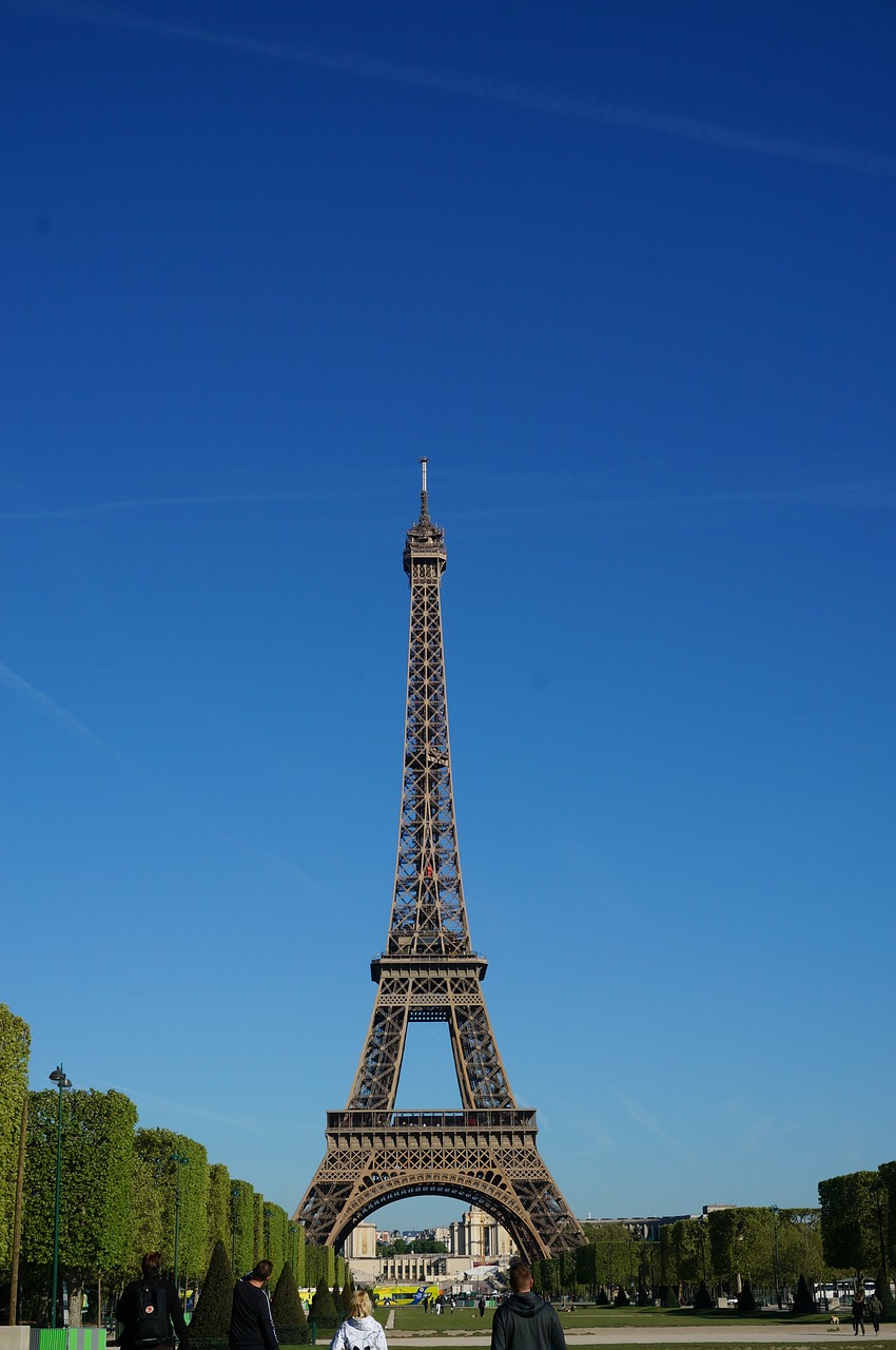 Image - france paris transmission tower