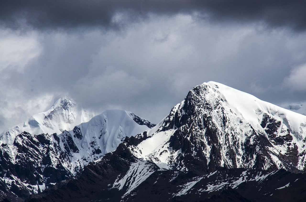 Image - gongga snow mountain cloud on foot
