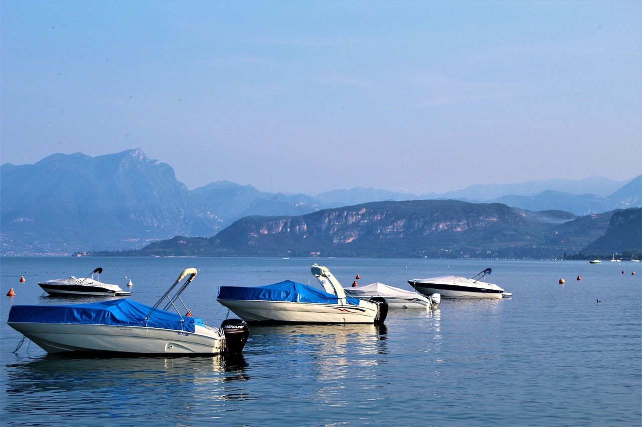 Image - lake garda italy boats morning