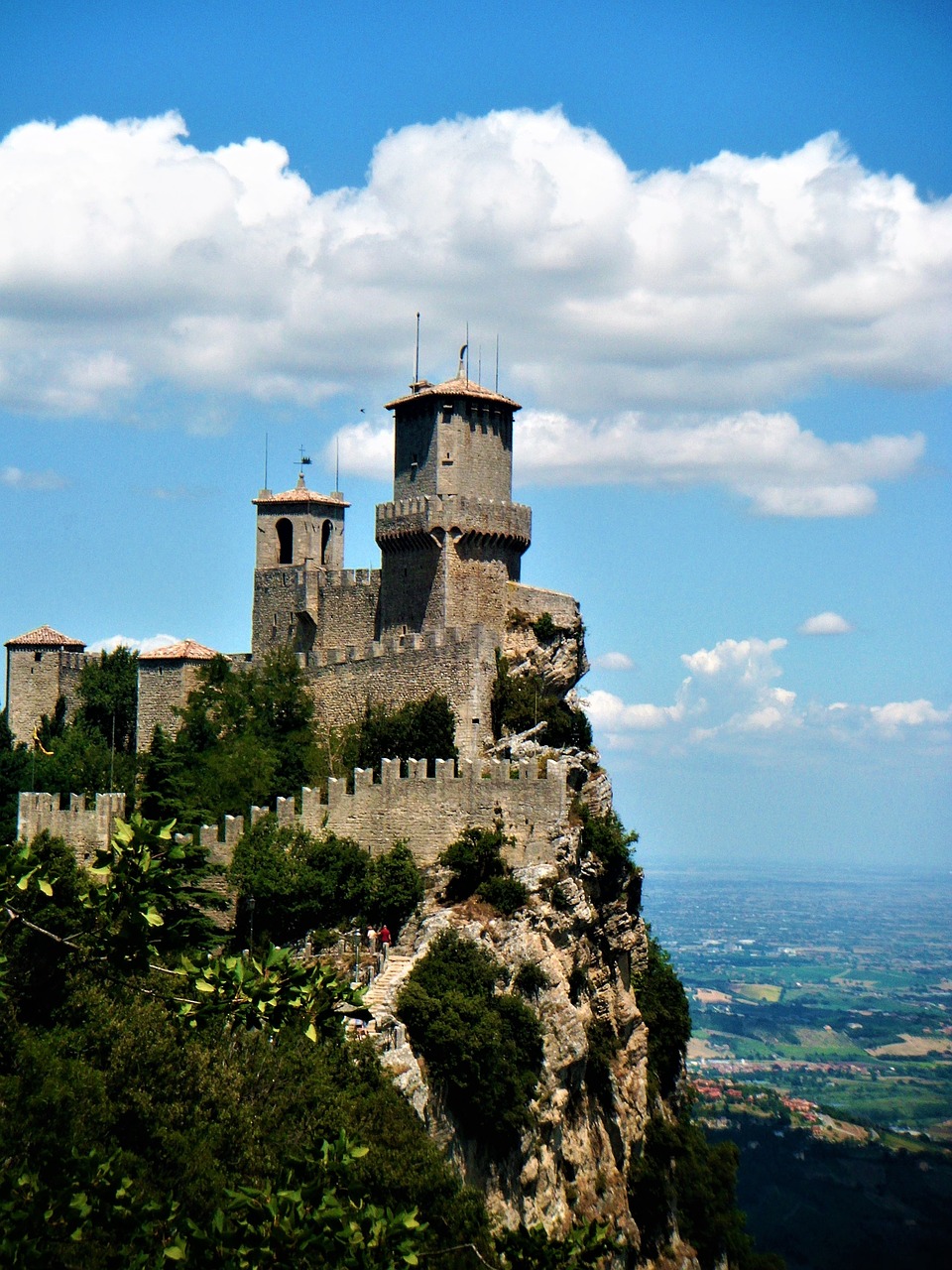 Image - castle slope rock