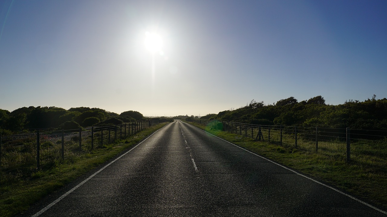 Image - sun on road horizon perspective