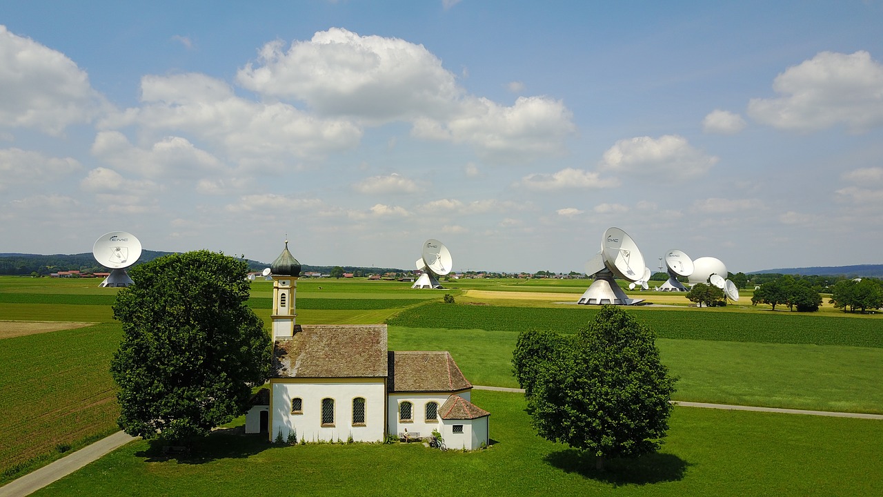 Image - earth station antennas radio antenna