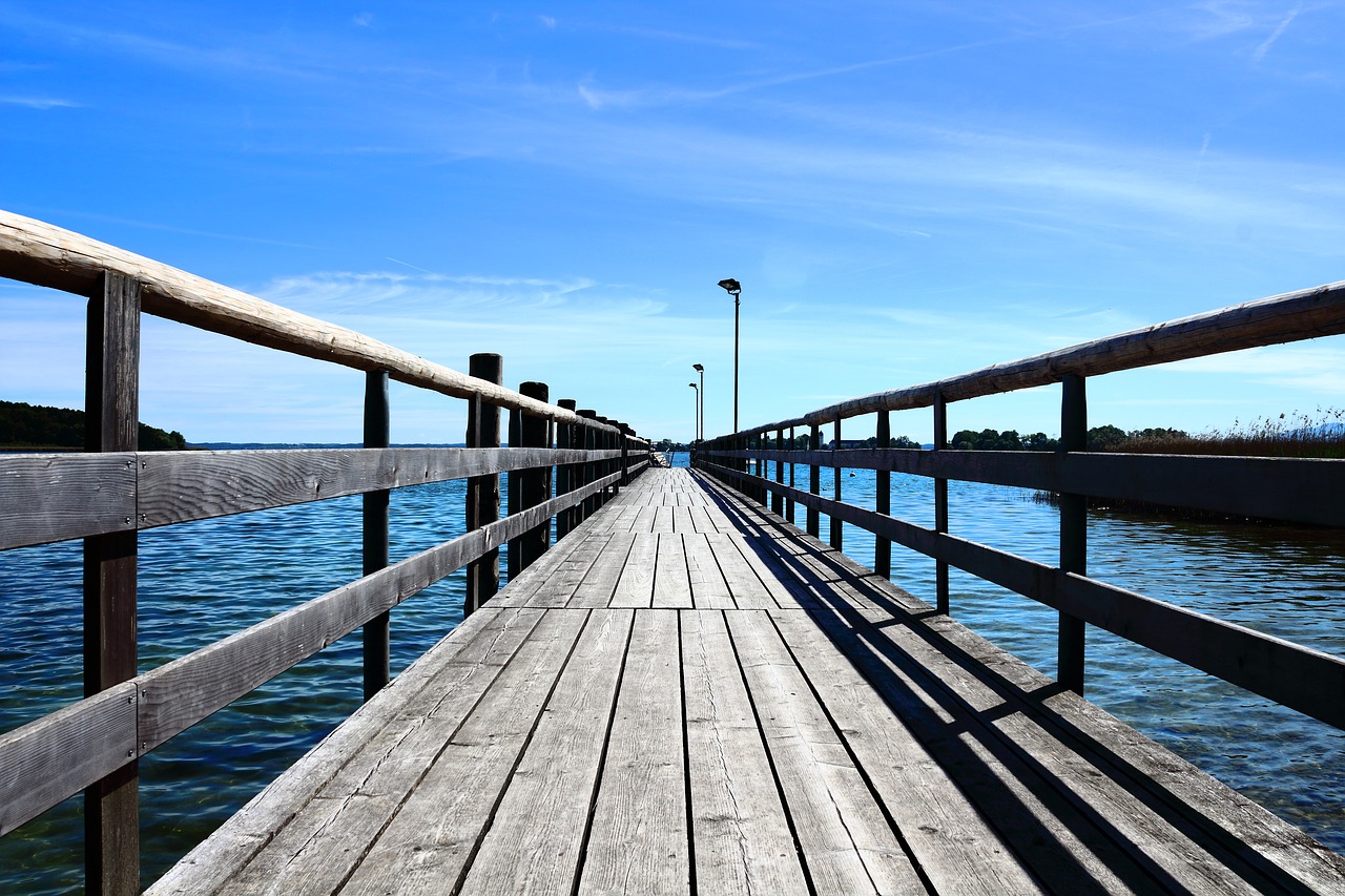 Image - web lake sky blue wood shipping