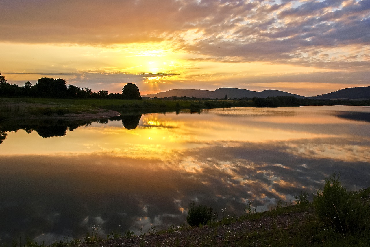 Image - landscape pond twilight sun