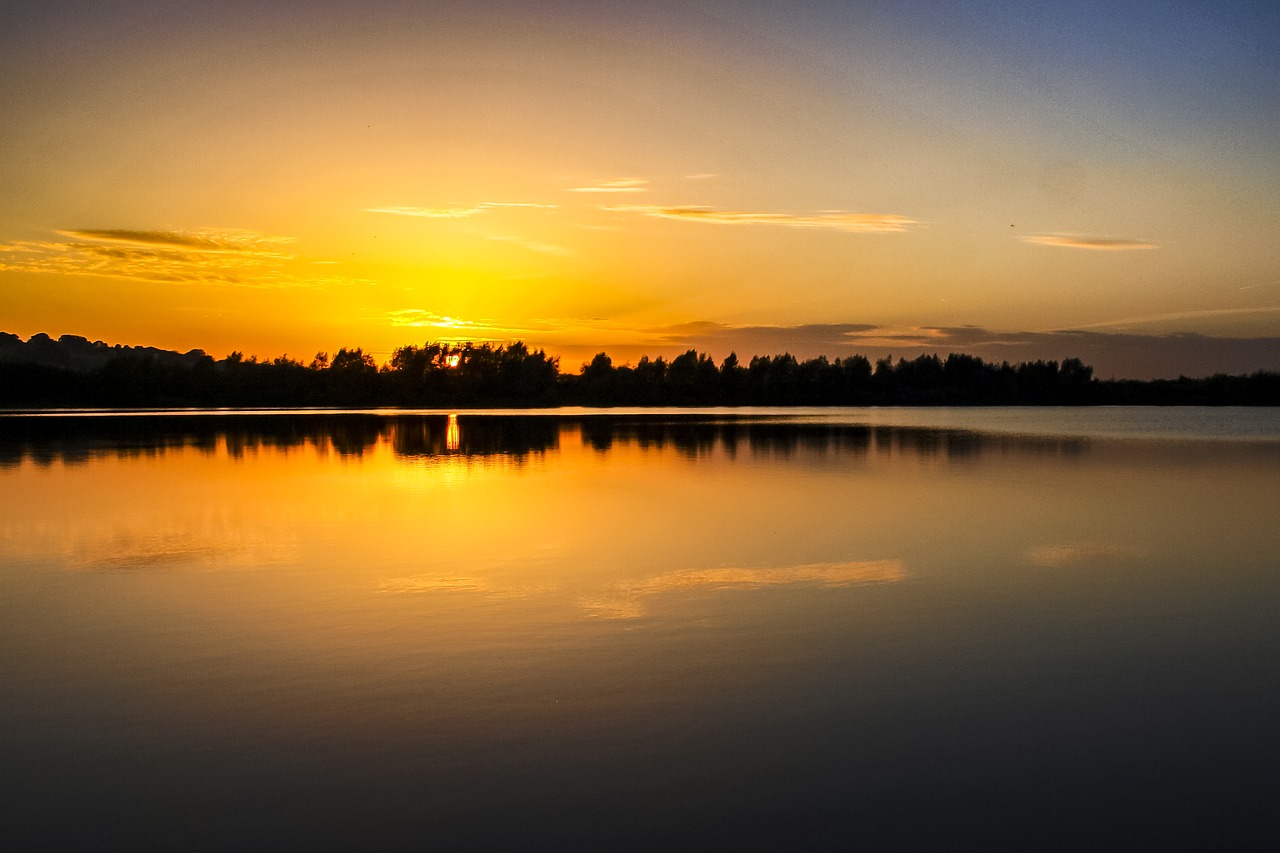 Image - landscape pond sun twilight