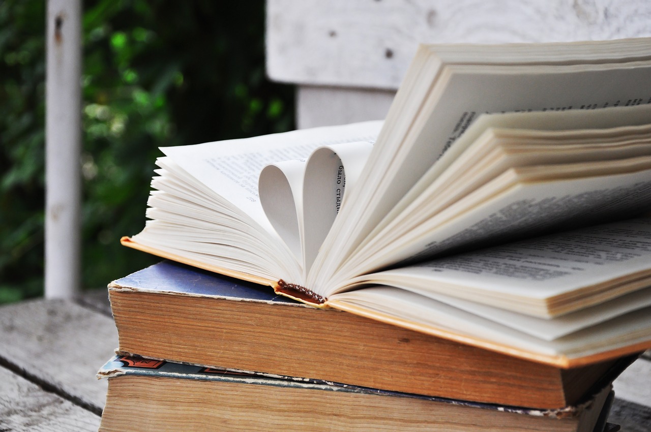 Image - book books magazines read notebook
