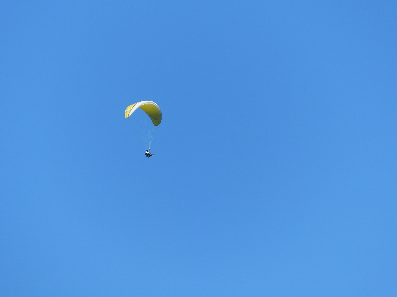 Image - paraglider sky paragliding fly