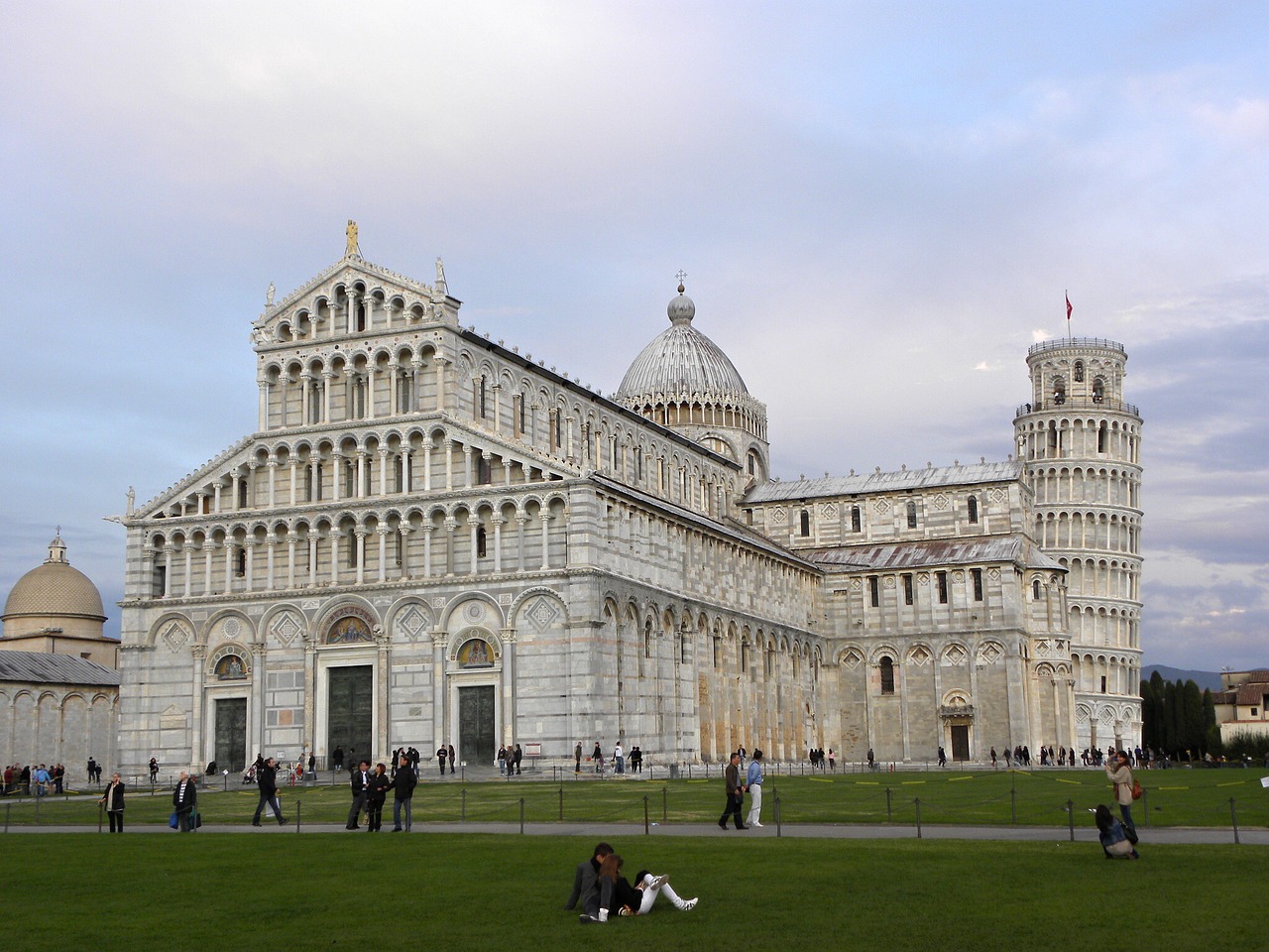 Image - pisa tower inclined