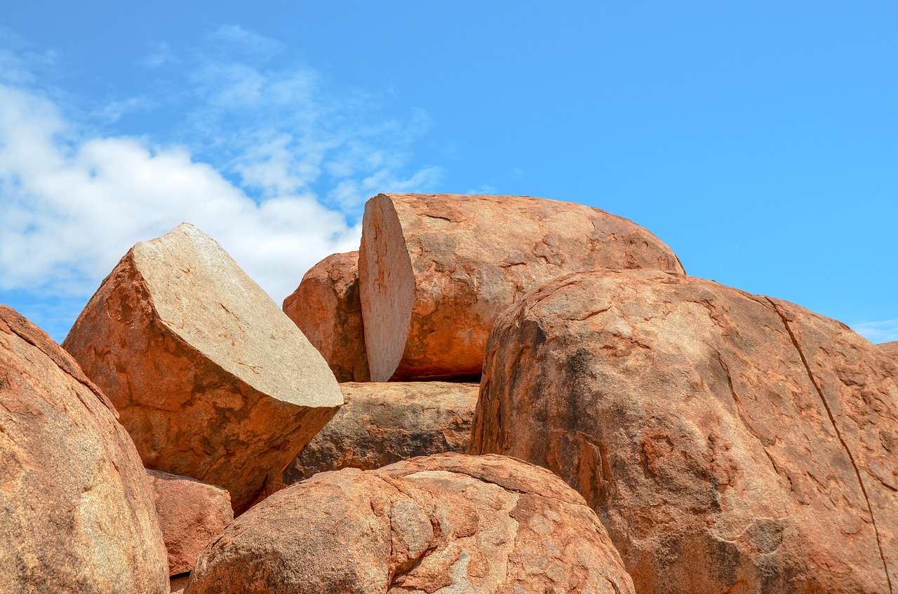 Image - devils marbles karlu karlu rocks