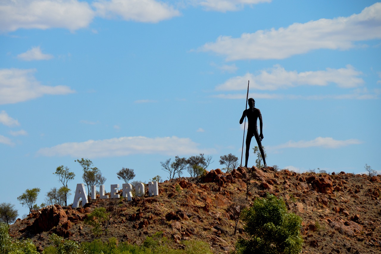 Image - statue giant anmatjere man aileron