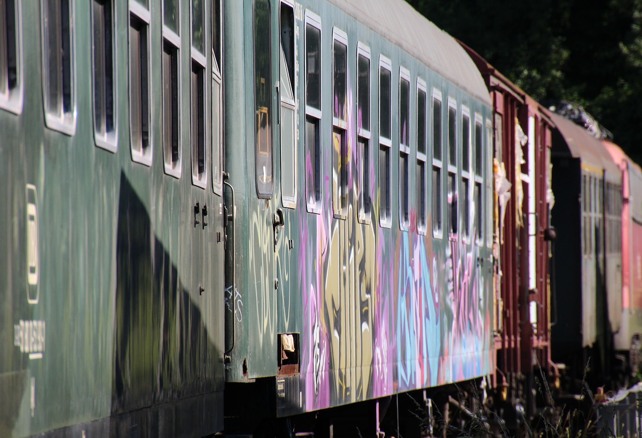 Image - railway wagon grafitti