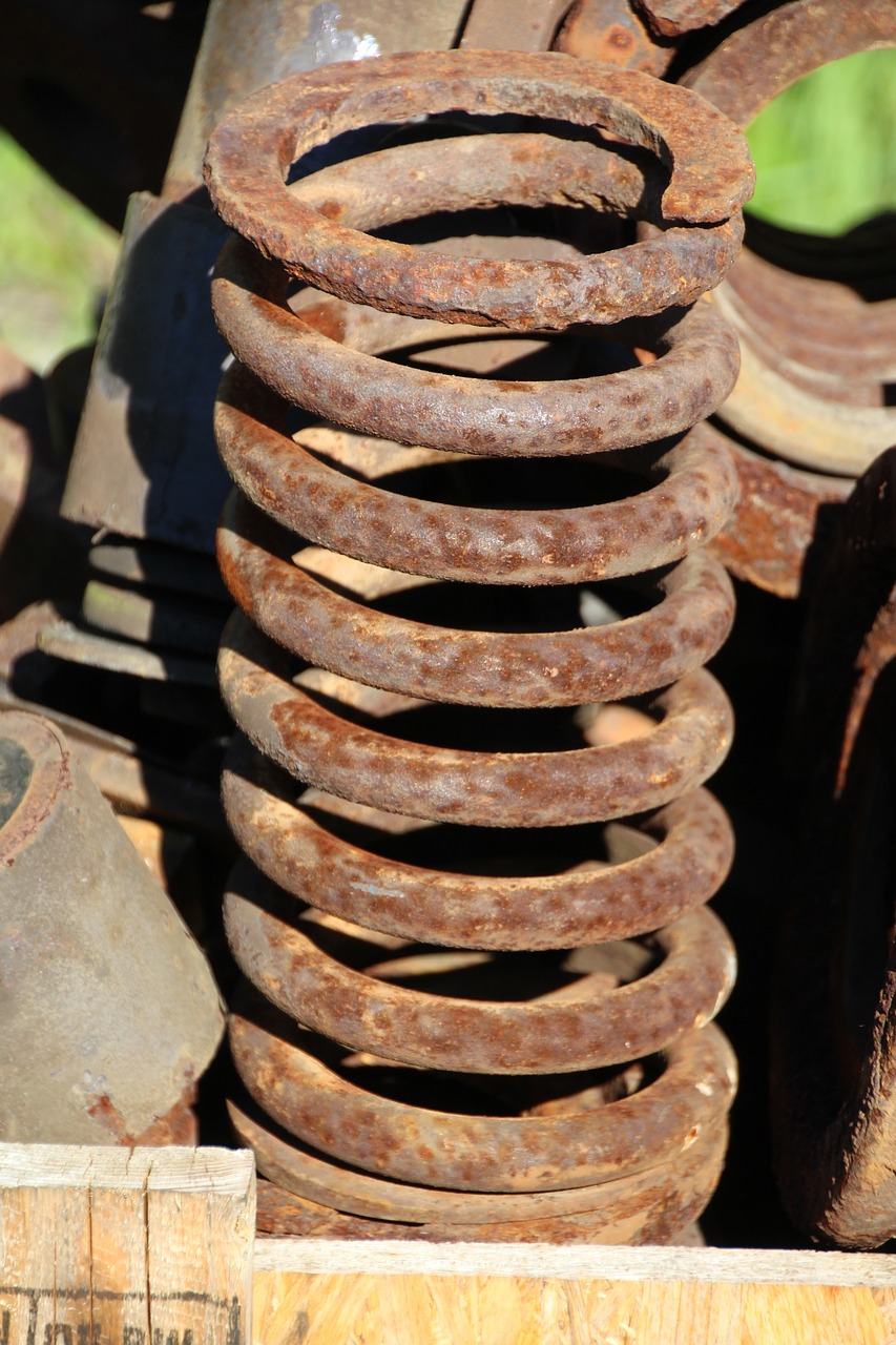 Image - feather railway rusted suspension