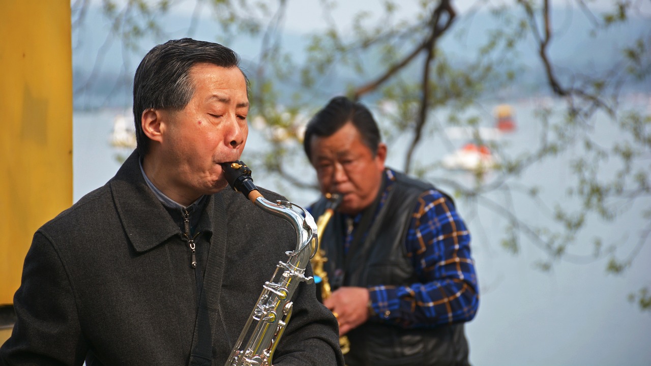 Image - the old man saxophone xuanwu lake