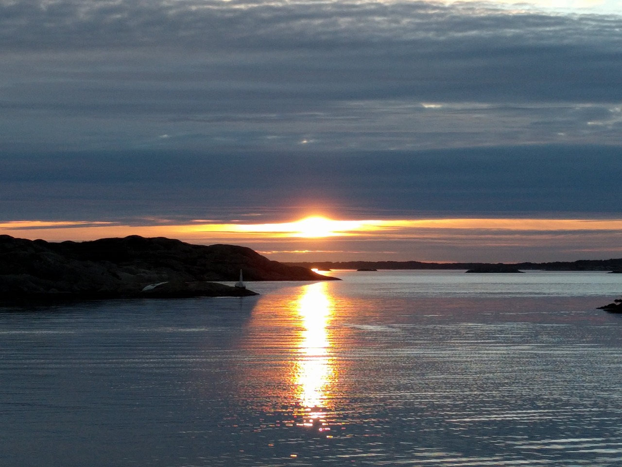 Image - sea sunset beautifully evening