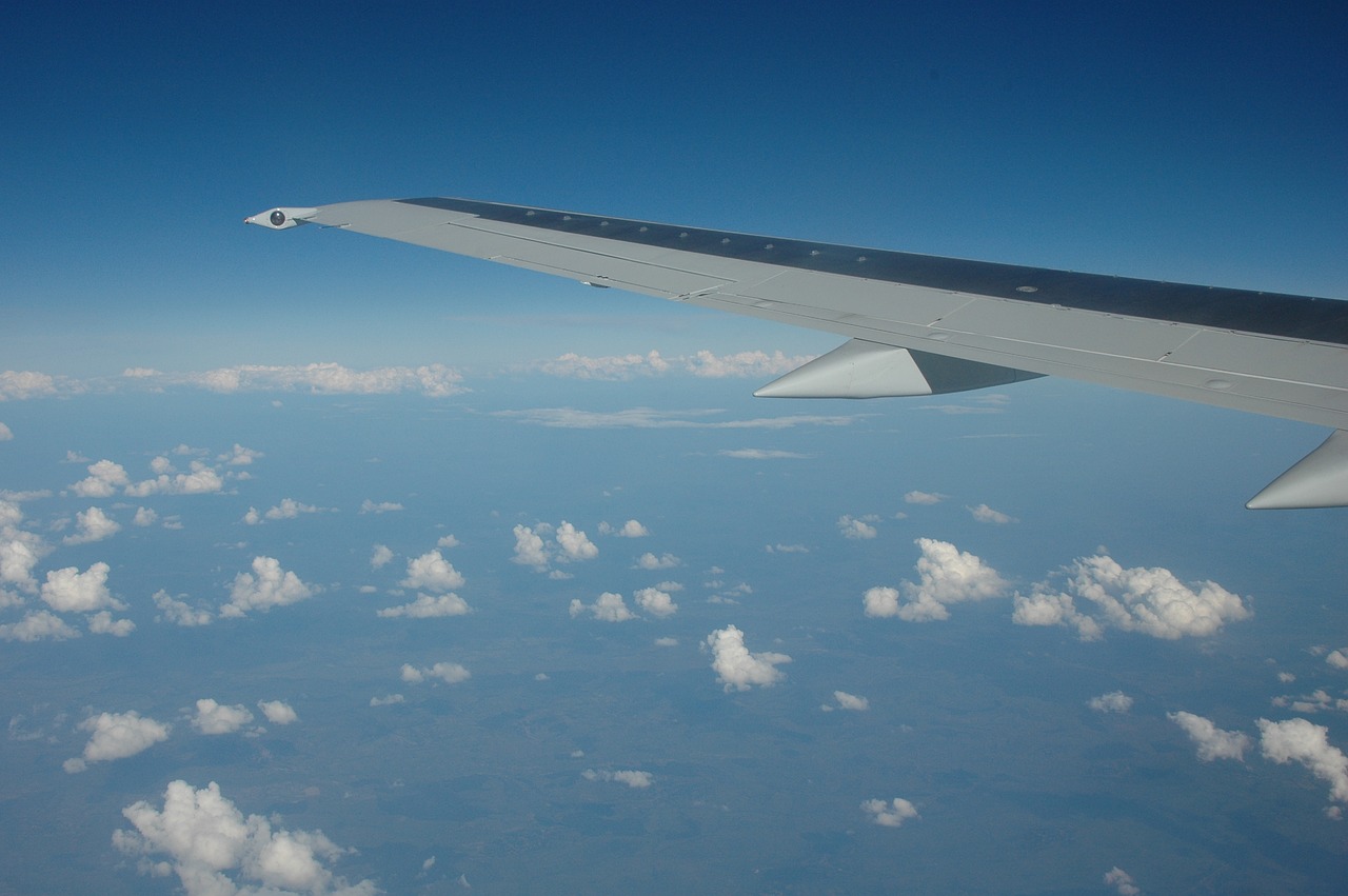 Image - flight the plane cloud wings