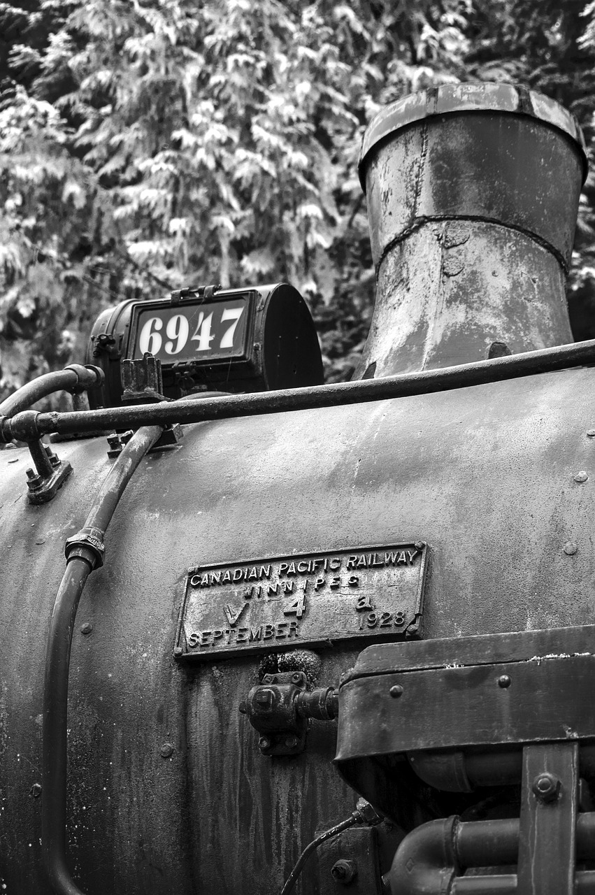 Image - train locomotive engine diesel