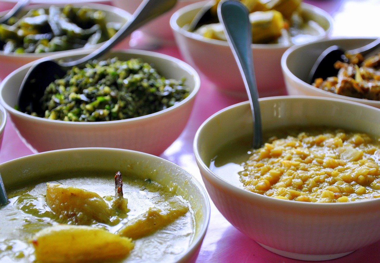 Image - food bowls curry meal dinner