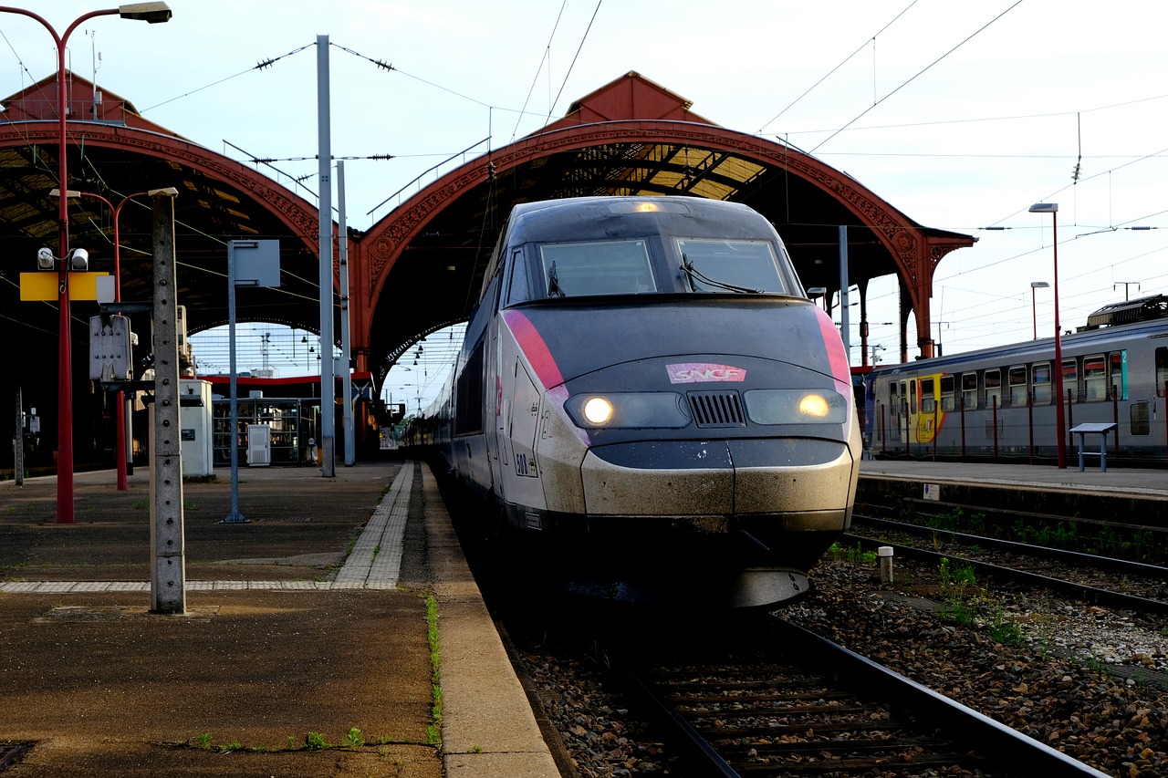 Image - tgv 1 railway french high speed