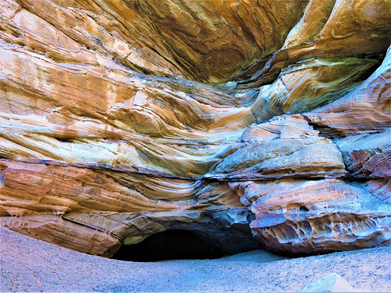 Image - geology rock strata hiking utah