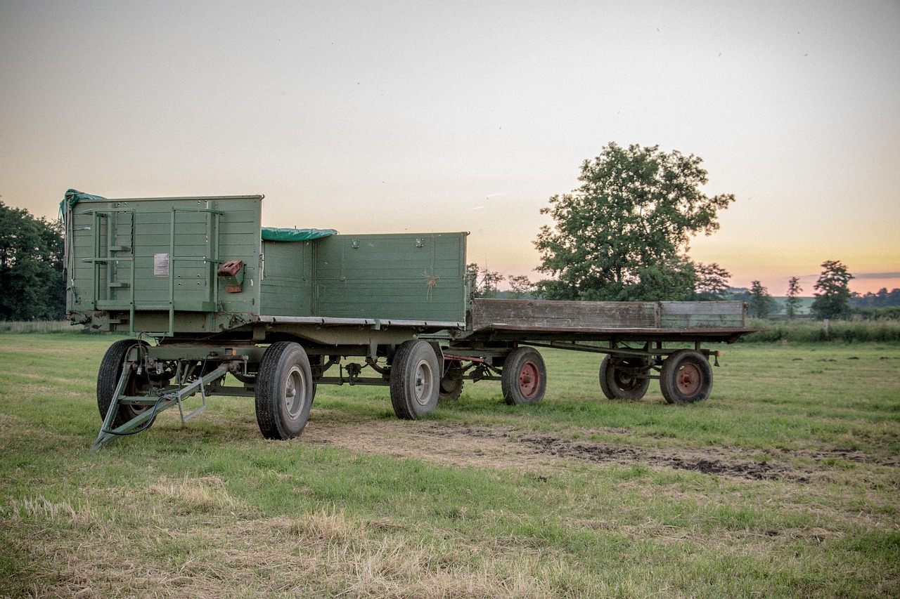 Image - trailers field fieldwork meadow