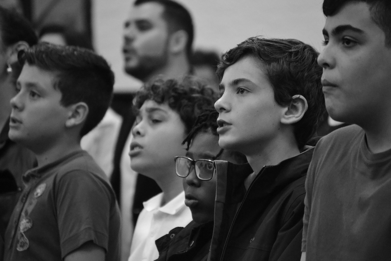 Image - boys worship devotion