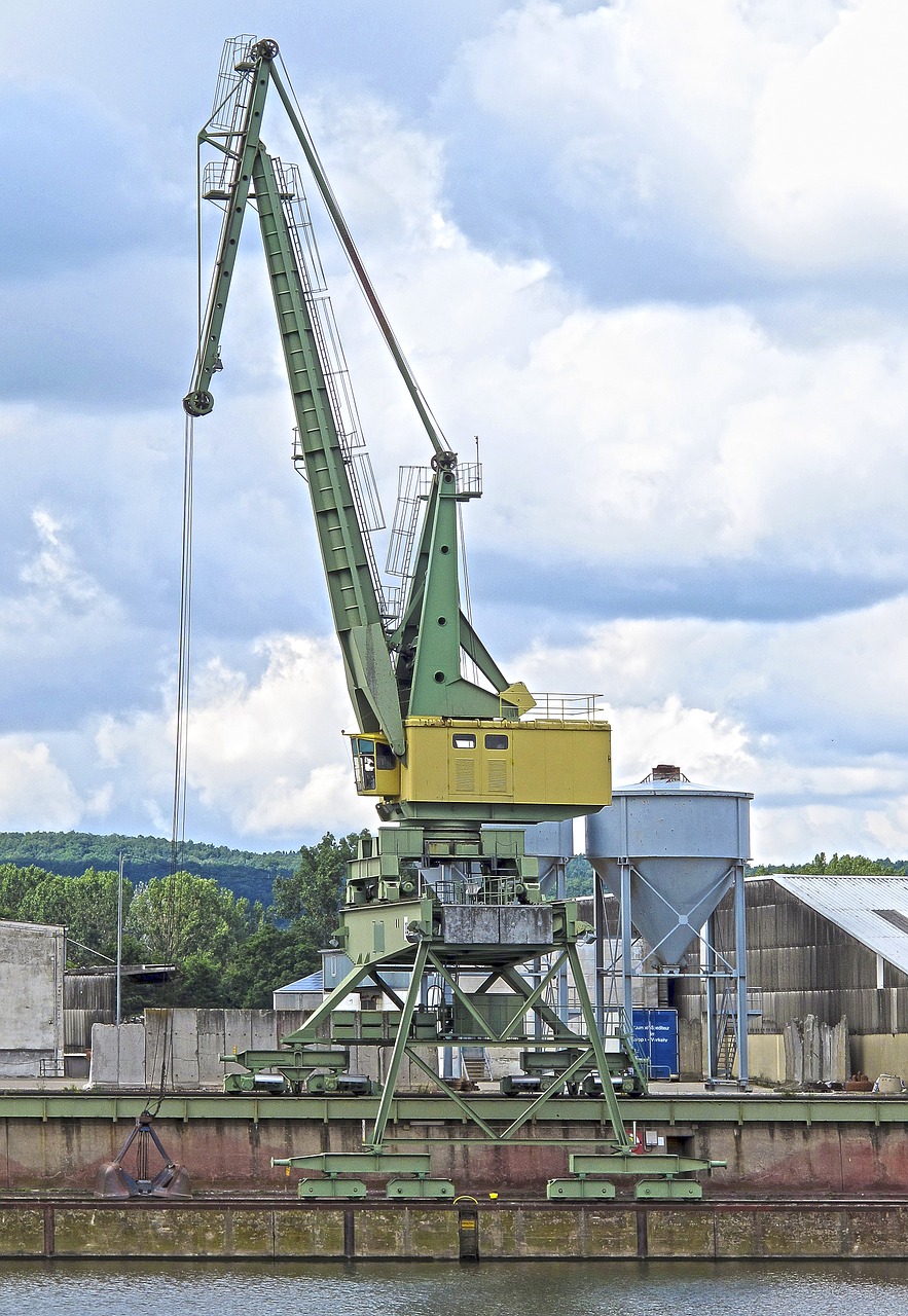 Image - crane port bamberg harbour crane