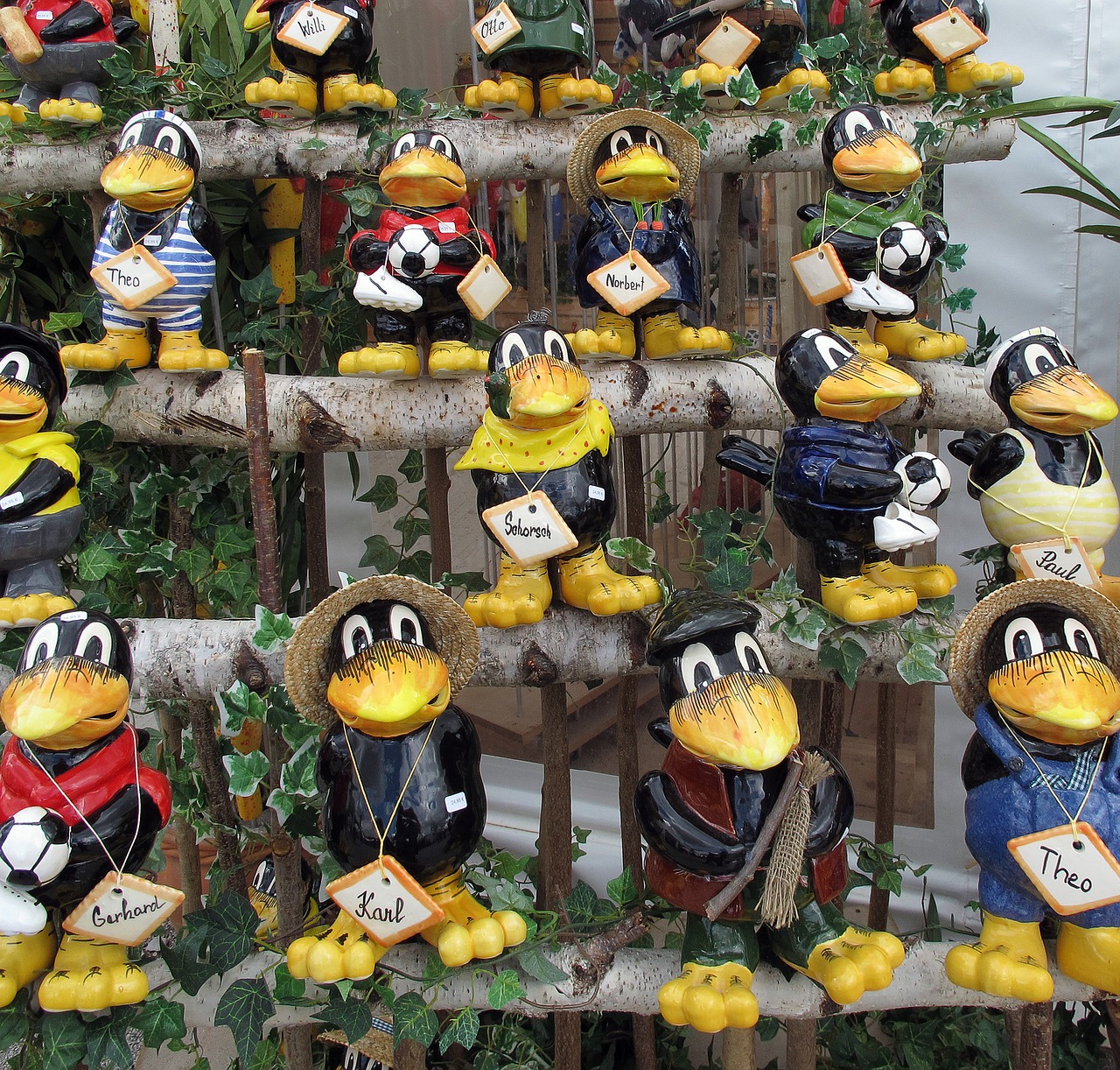 Image - crow figures decoration ceramic