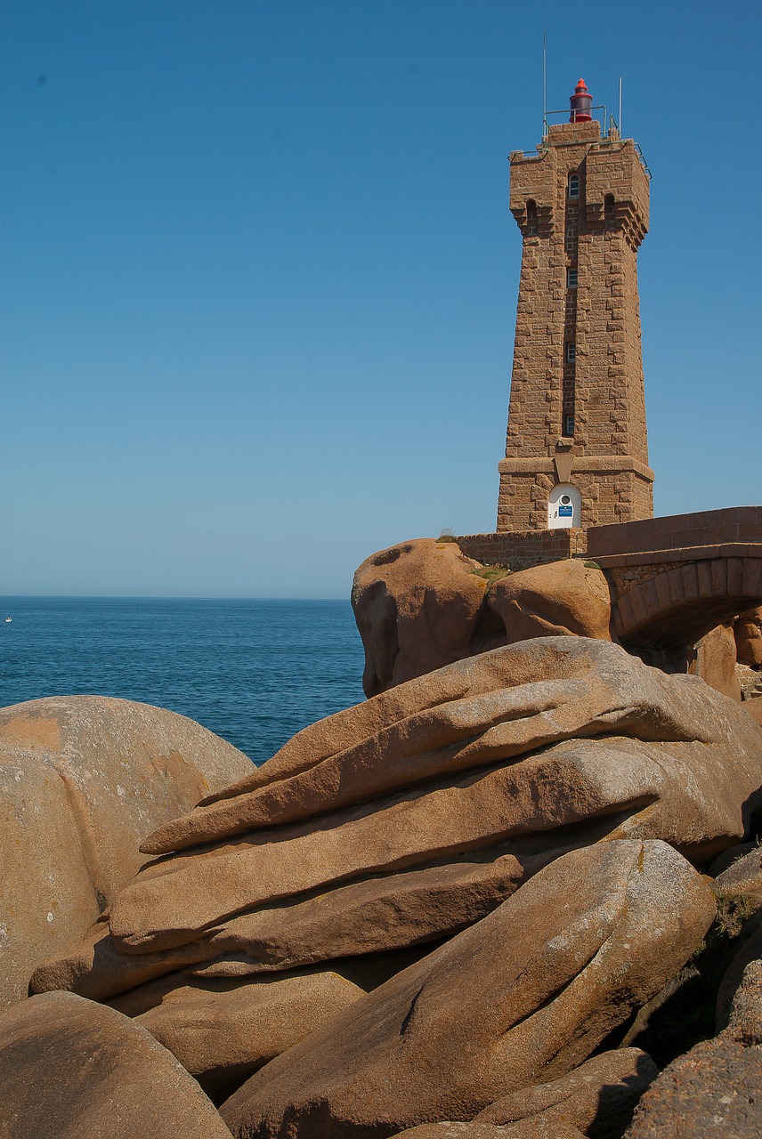 Image - brittany lighthouse ploumanach