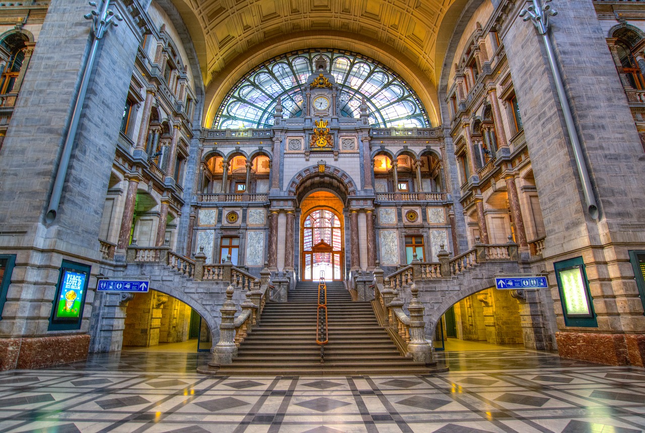 Image - antwerp station hall building