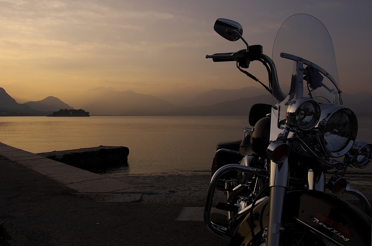 Image - harley road king italy sunset