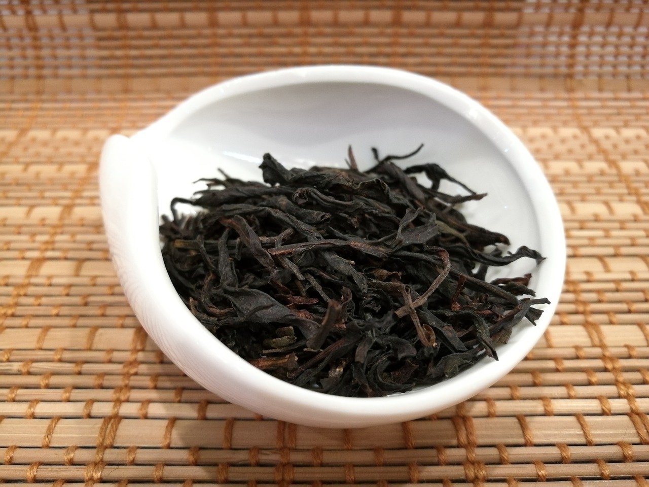 Image - single clump tea oolong tea