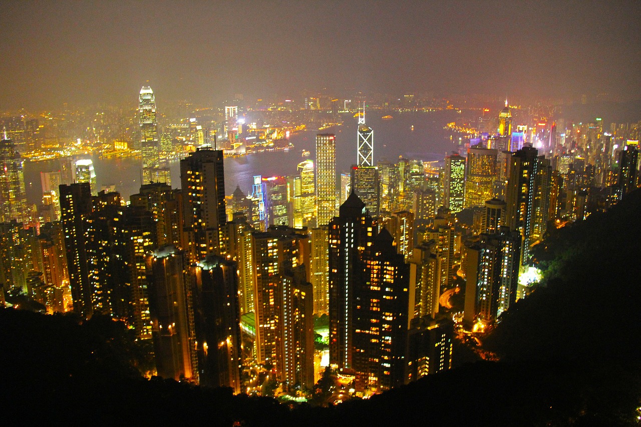 Image - the peak hong kong scenic romantic