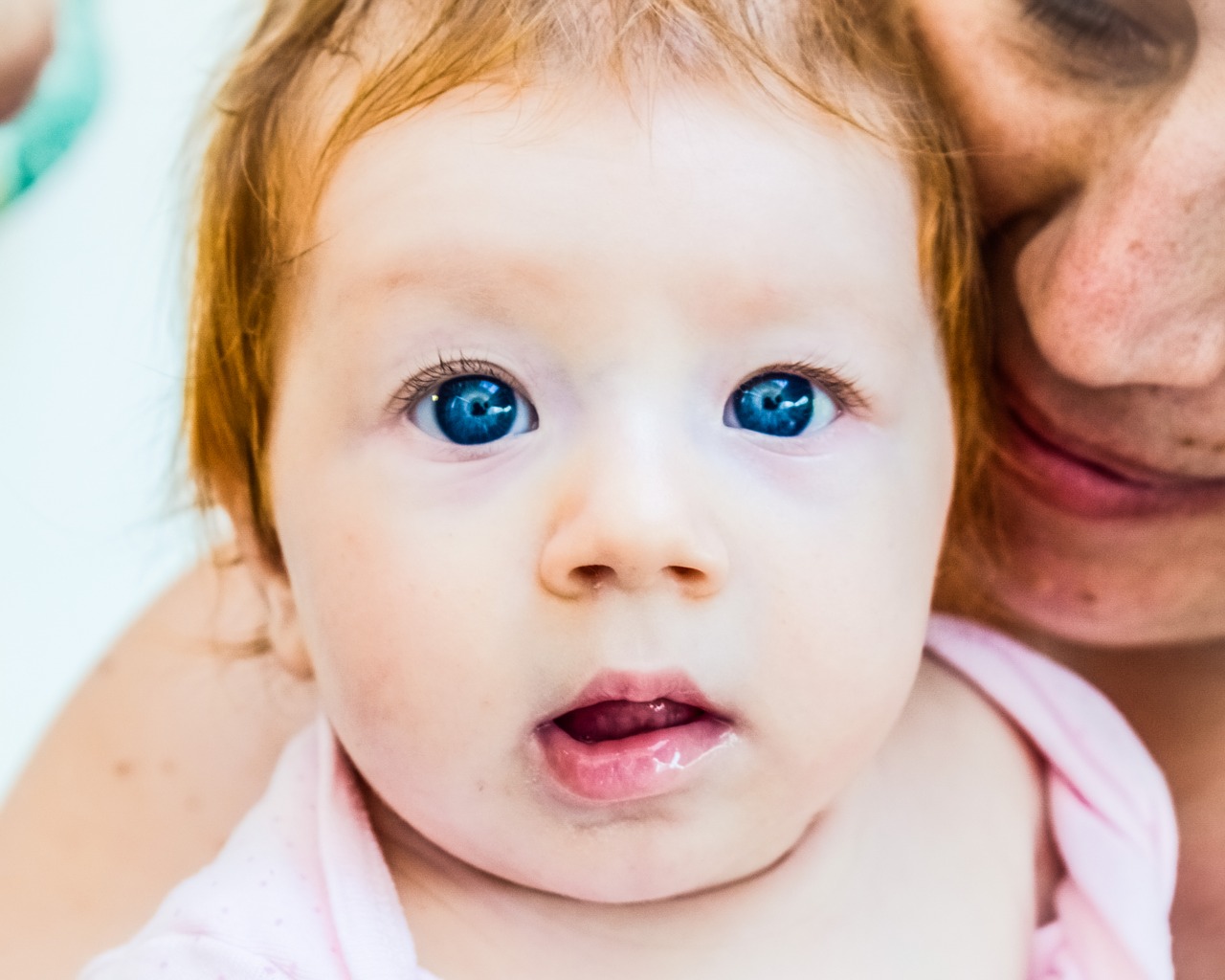 Image - baby mother and daughter eyes blue