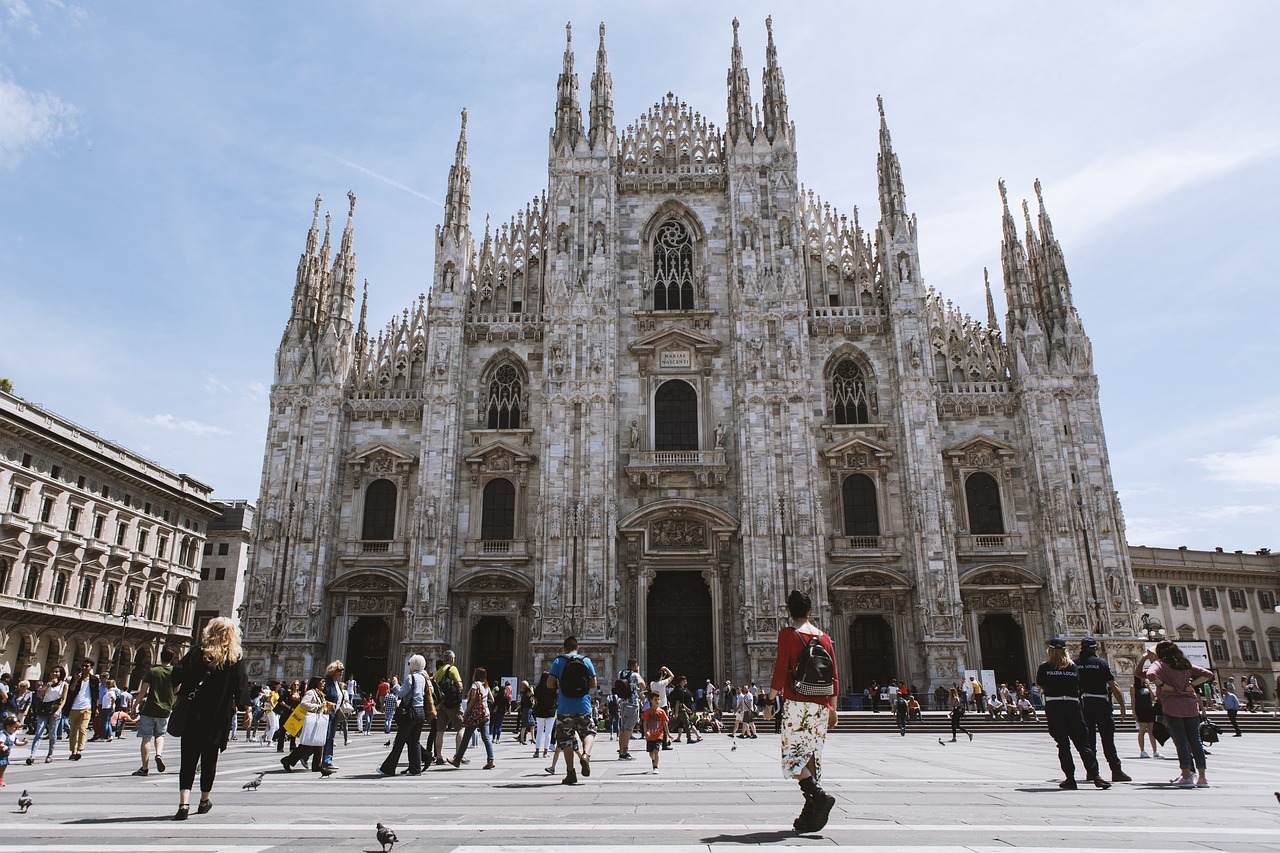 Image - europe italy milan church square