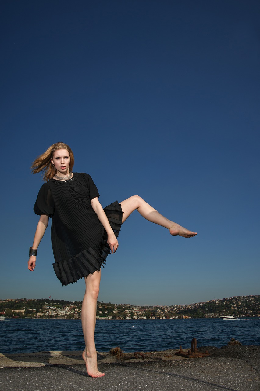 Image - women s model young model fashion