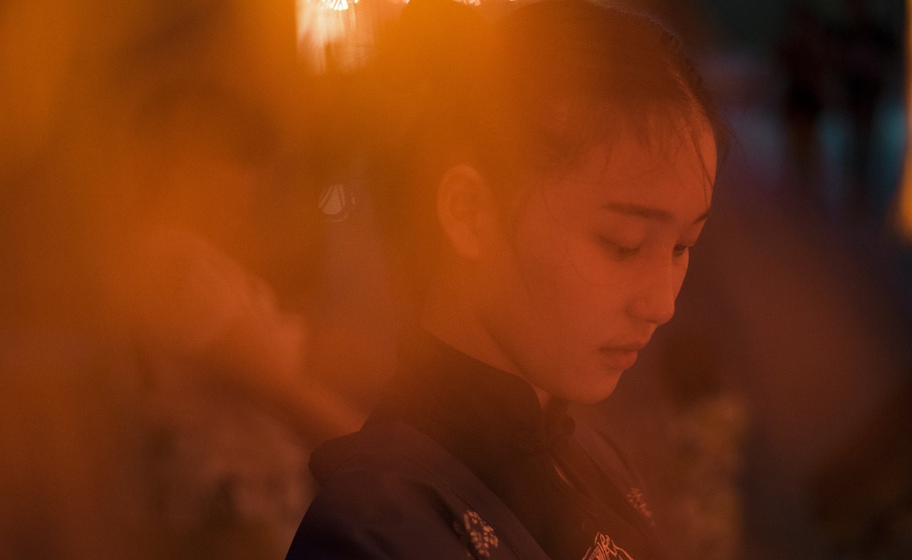 Image - night view portrait light