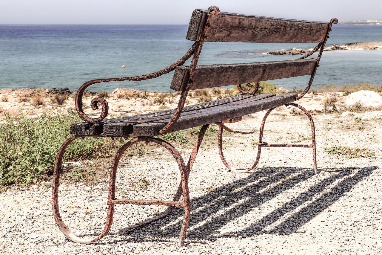 Image - bench rusty old wooden empty