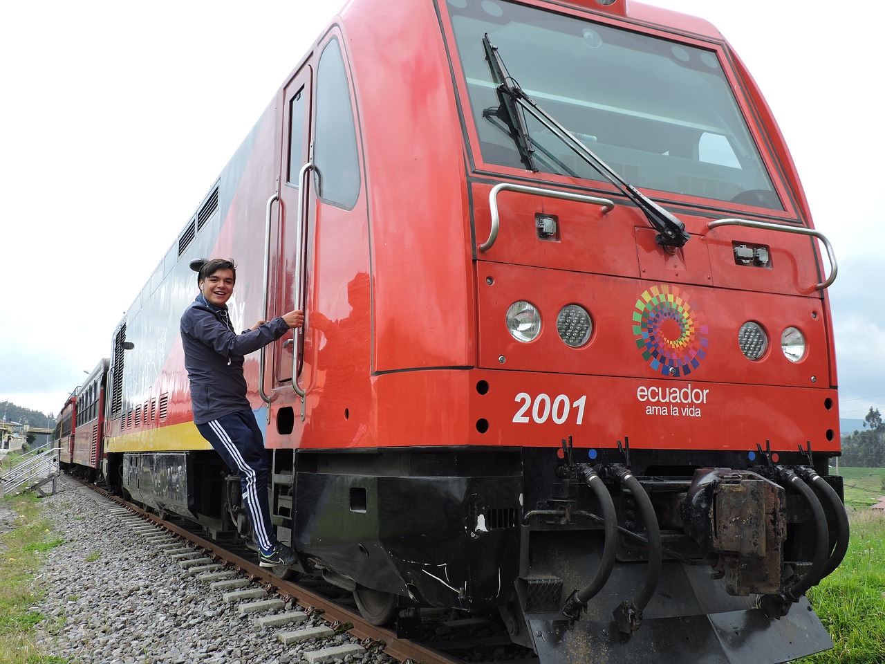 Image - train family destination