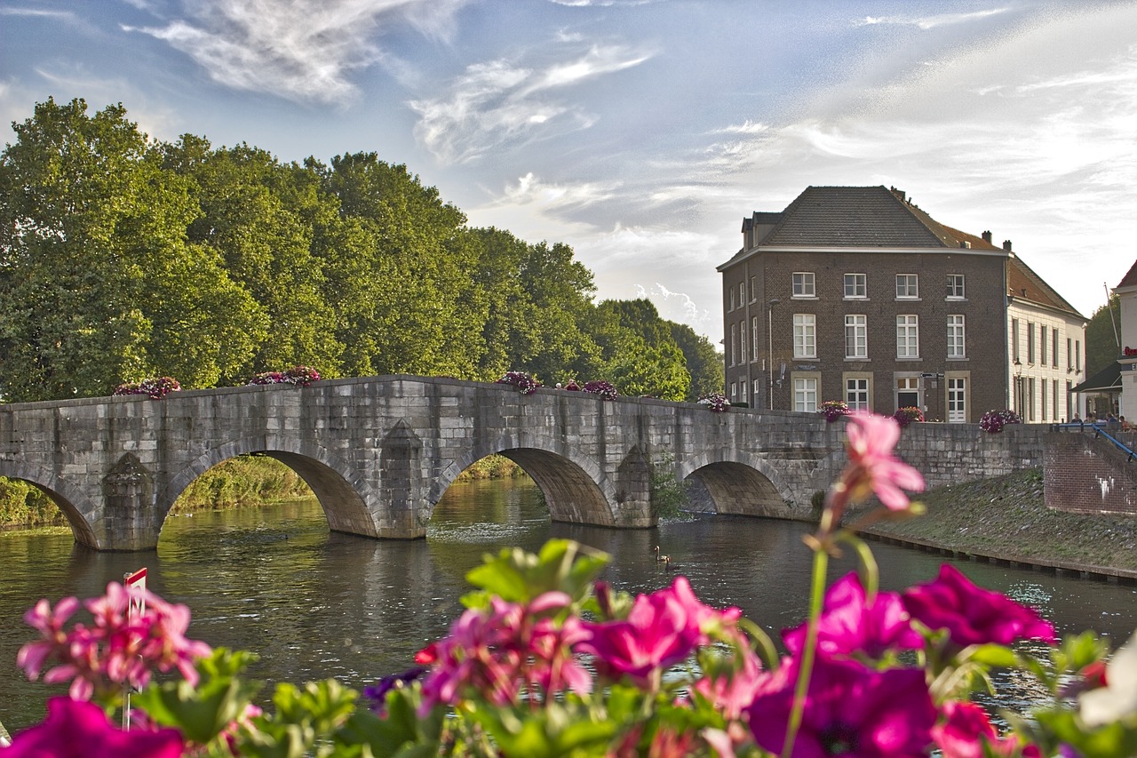 Image - bridge roermond architecture