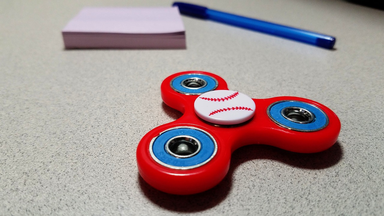 Image - fidget spinner toy office baseball