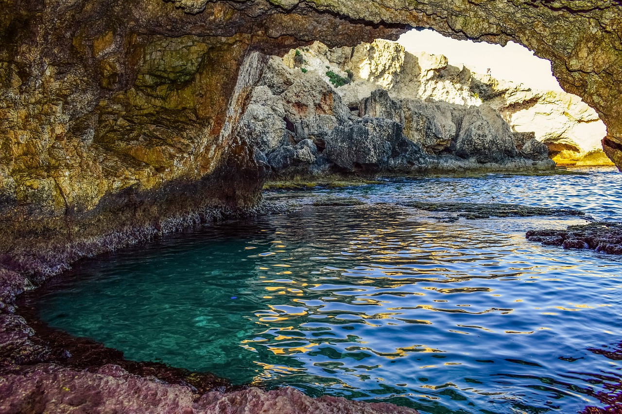 Image - sea cave natural pool grotto