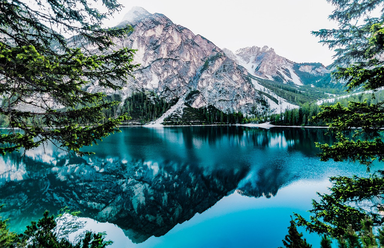 Image - lake mountain lake mirroring water