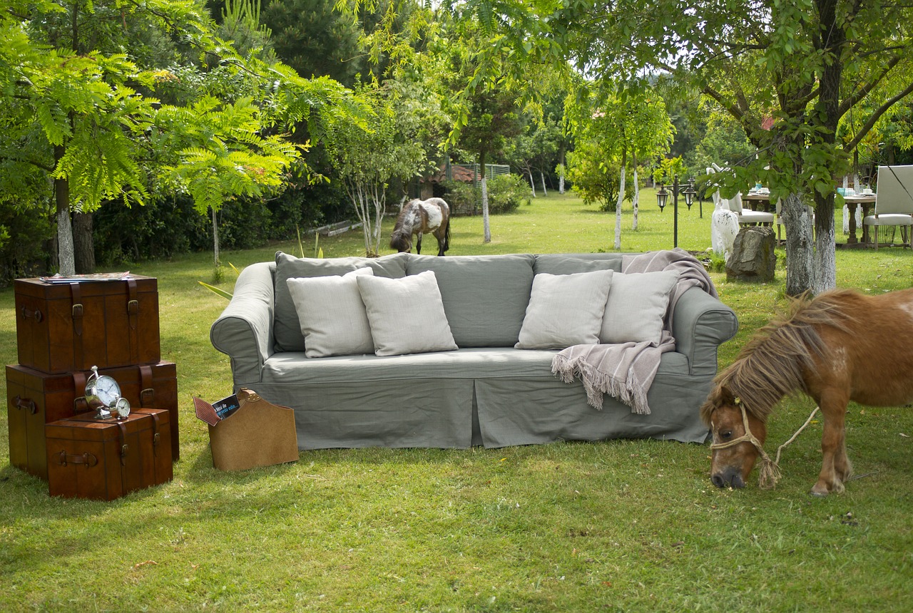 Image - armchair garden decorative