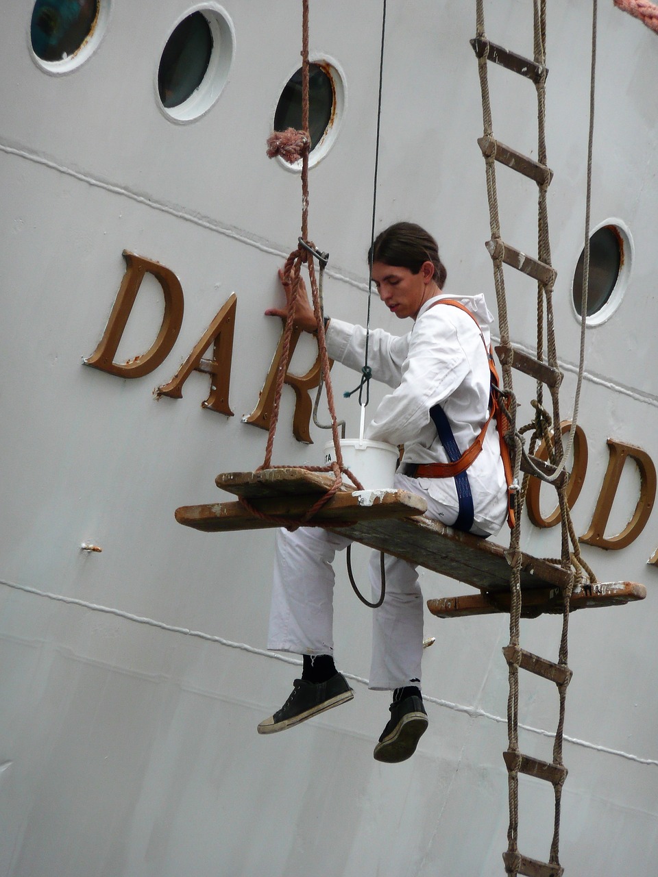 Image - boat maintenance seal amsterdam