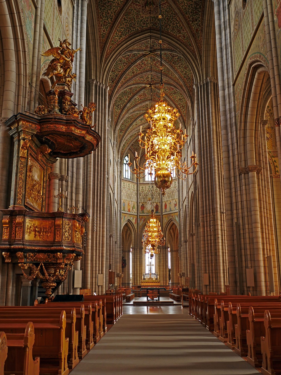 Image - uppsala cathedral nave gothic